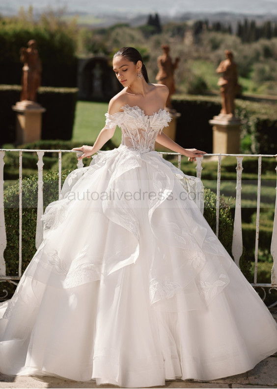 Off Shoulder Ivory Lace Tulle Ruffled Fashionable Wedding Dress Off Shoulder Ivory Lace Tulle Ruffled Fashionable Wedding Dress